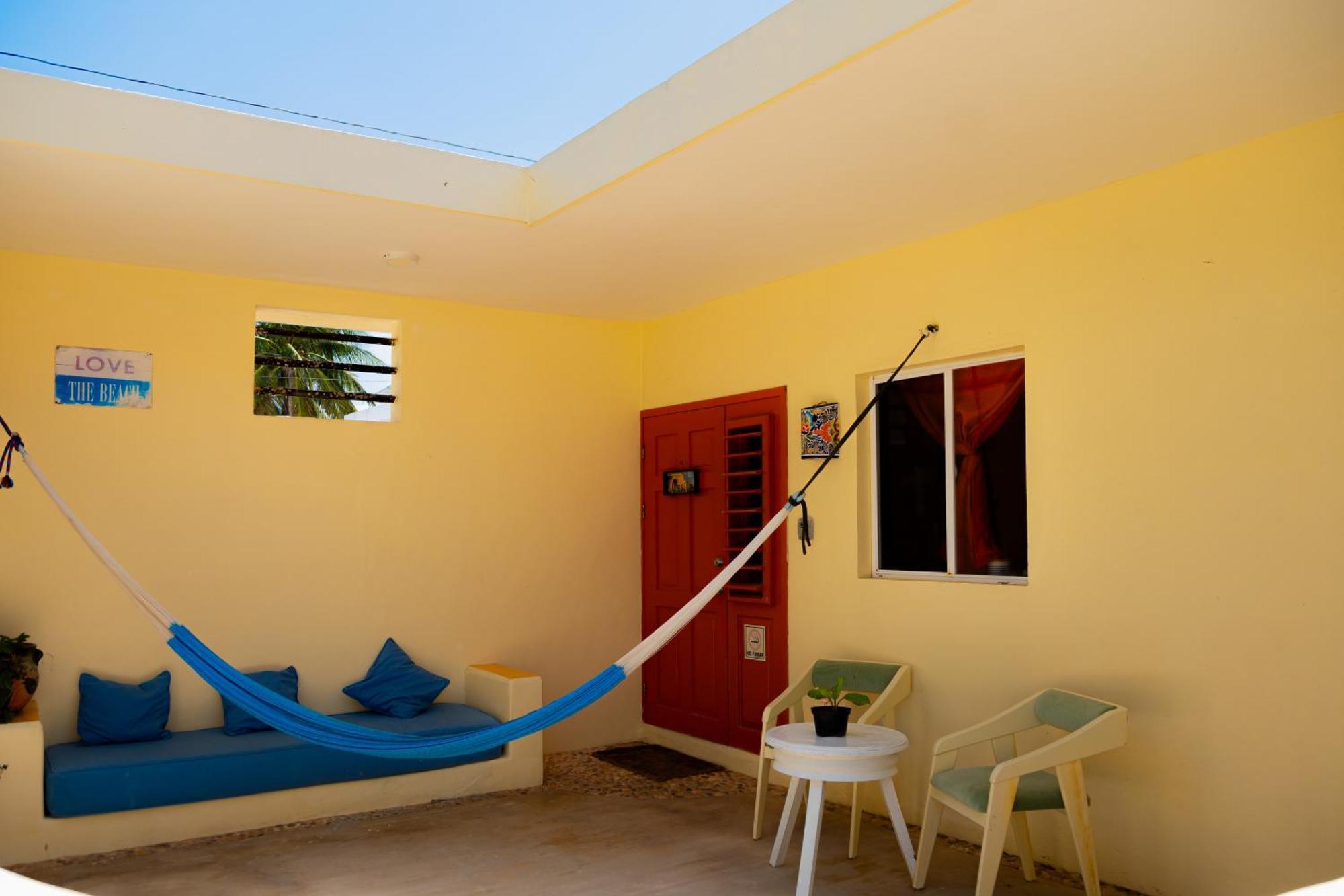 Hotel Flamingos Inn Chuburna Exterior photo