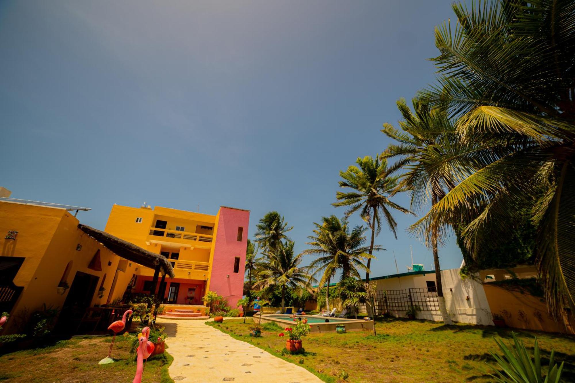 Hotel Flamingos Inn Chuburna Exterior photo